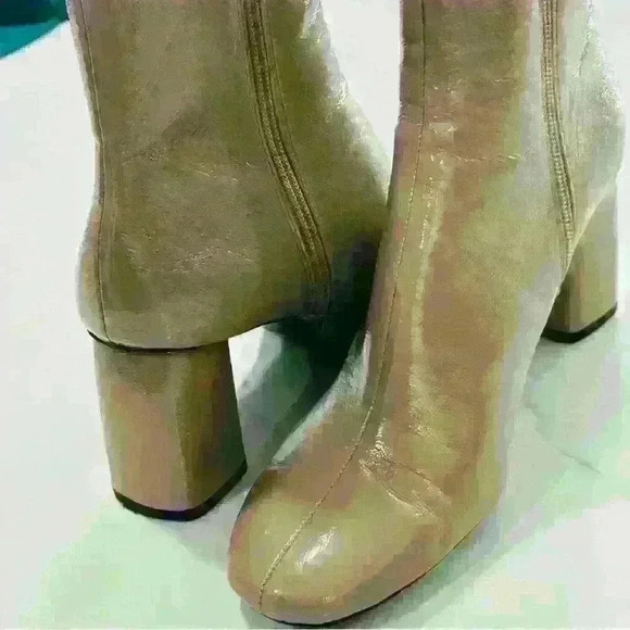 Elegant Beige Ankle Boots - Picture 9 of 13